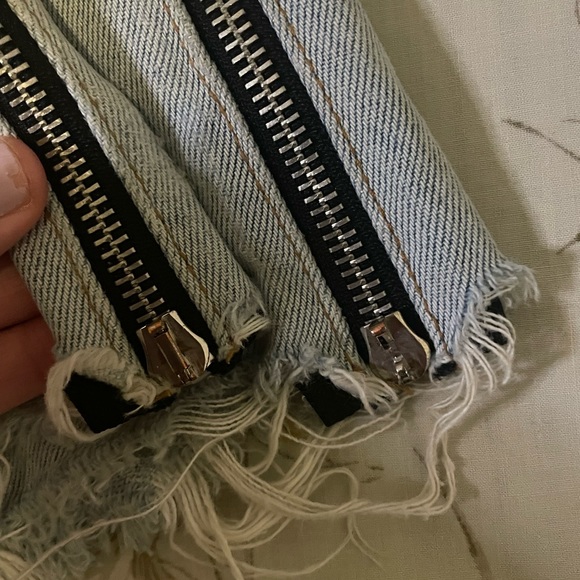 Re/Done denim shorts - Picture 4 of 6